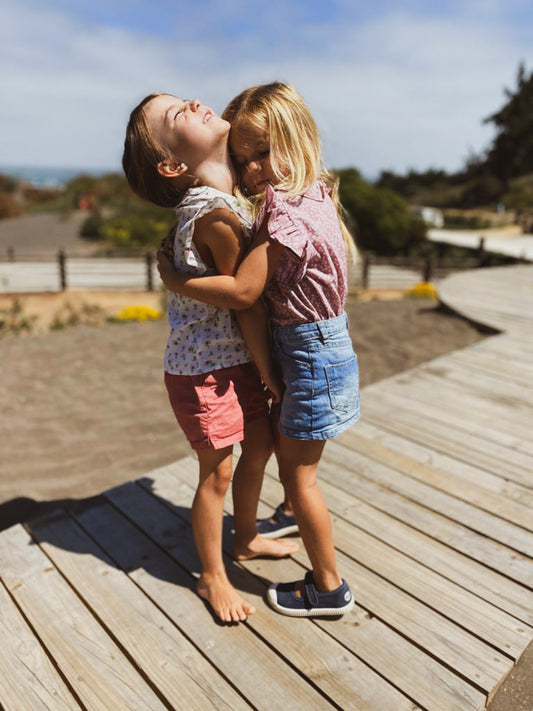 ¿Cómo elegir blusas de lino para niñas?