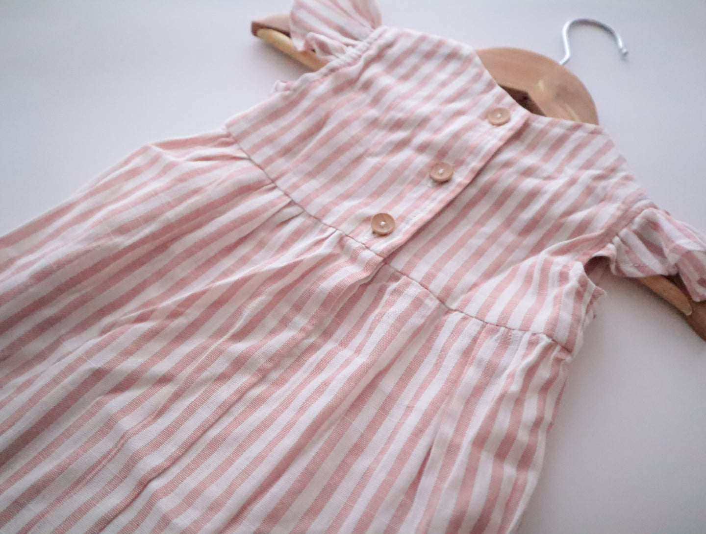 Vestido alas 1 algodón lino - Lina Sustentable, ropa Niño Chile, ropa de niño en oferta