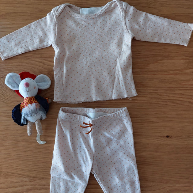 Conjunto bebé puntitos dorados - Lina Sustentable, ropa Niño Chile, ropa de niño en oferta