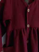 Cargar imagen en el visor de la galería, Vestido manga larga lino burdeo - Lina Sustentable, ropa Niño Chile, ropa de niño en oferta
