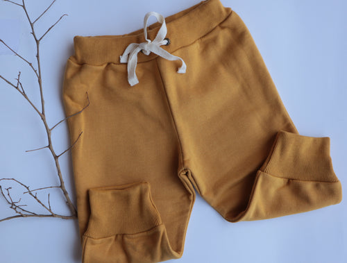 Pantalón algodón mostaza - Lina Sustentable, ropa Niño Chile, ropa de niño en oferta