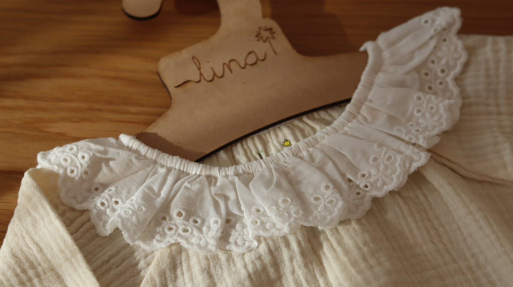 Body manga larga bolillo en cuello muselina orgánica - Lina Sustentable, ropa Niño Chile, ropa de niño en oferta