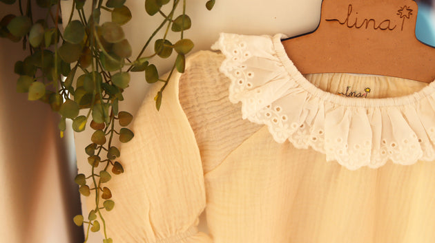 Body manga larga bolillo en cuello muselina orgánica - Lina Sustentable, ropa Niño Chile, ropa de niño en oferta