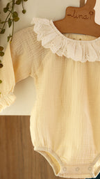 Body manga larga bolillo en cuello muselina orgánica - Lina Sustentable, ropa Niño Chile, ropa de niño en oferta