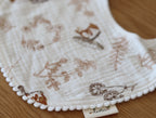 Babero algodón orgánico con bolilllo - Lina Sustentable, ropa Niño Chile, ropa de niño en oferta